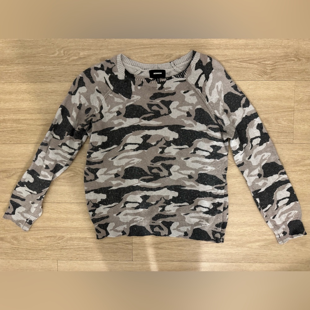 Monrow Women’s Camouflage Crewneck Sweater - Black, Gray, Tan